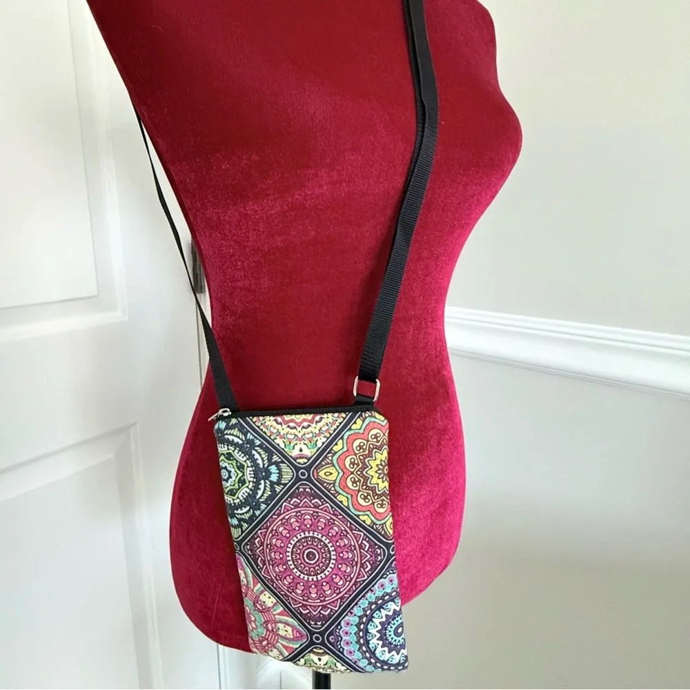 Boho crossbody in tile print